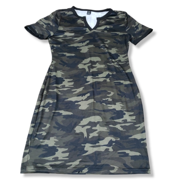 SHEIN Dresses & Skirts - Shein Dress Size Large Women's Body Con Pencil Dress Camouflage Camo Casual Used